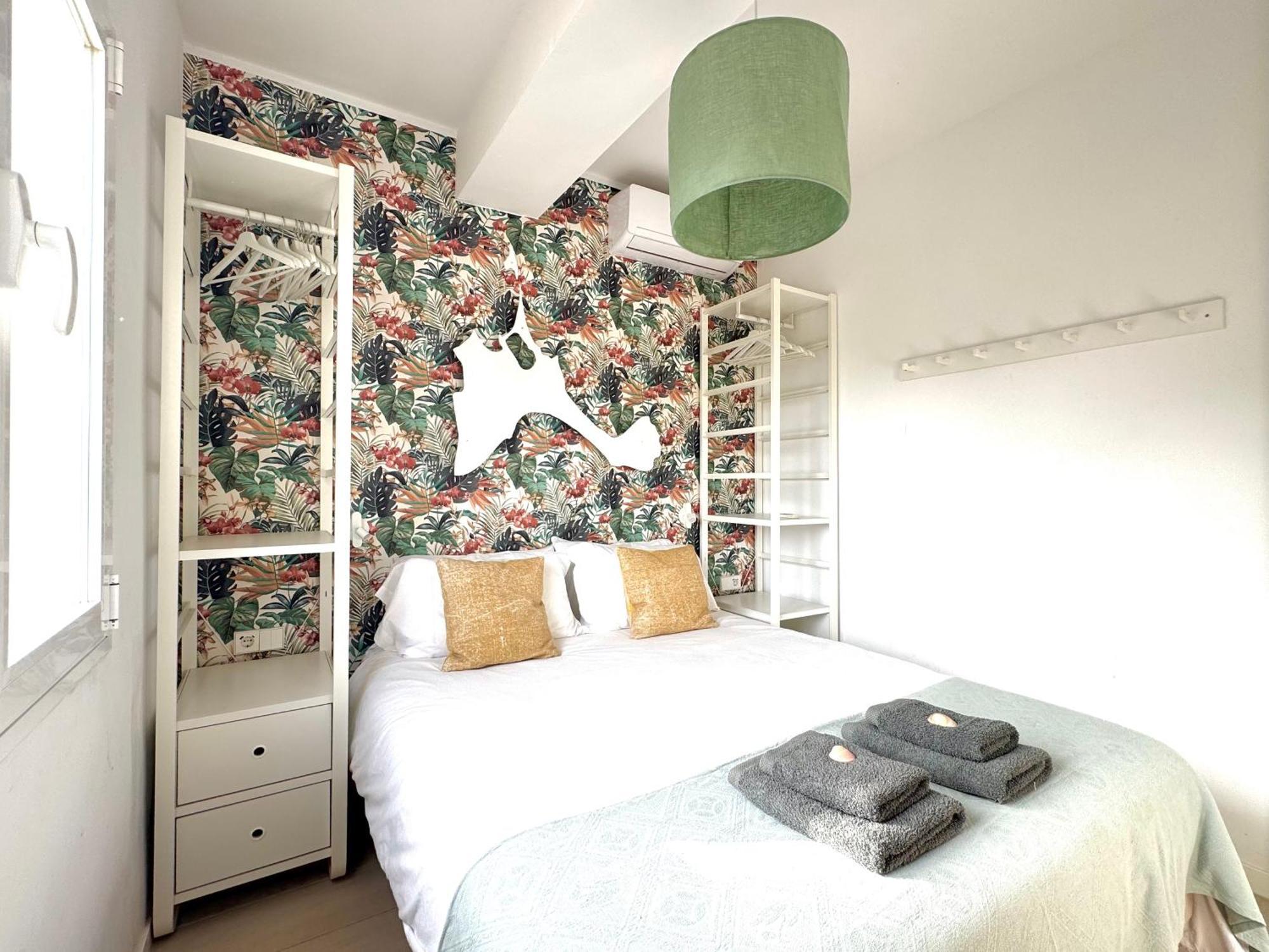Appartement Es Pujols proche plage, vue mer Extérieur photo