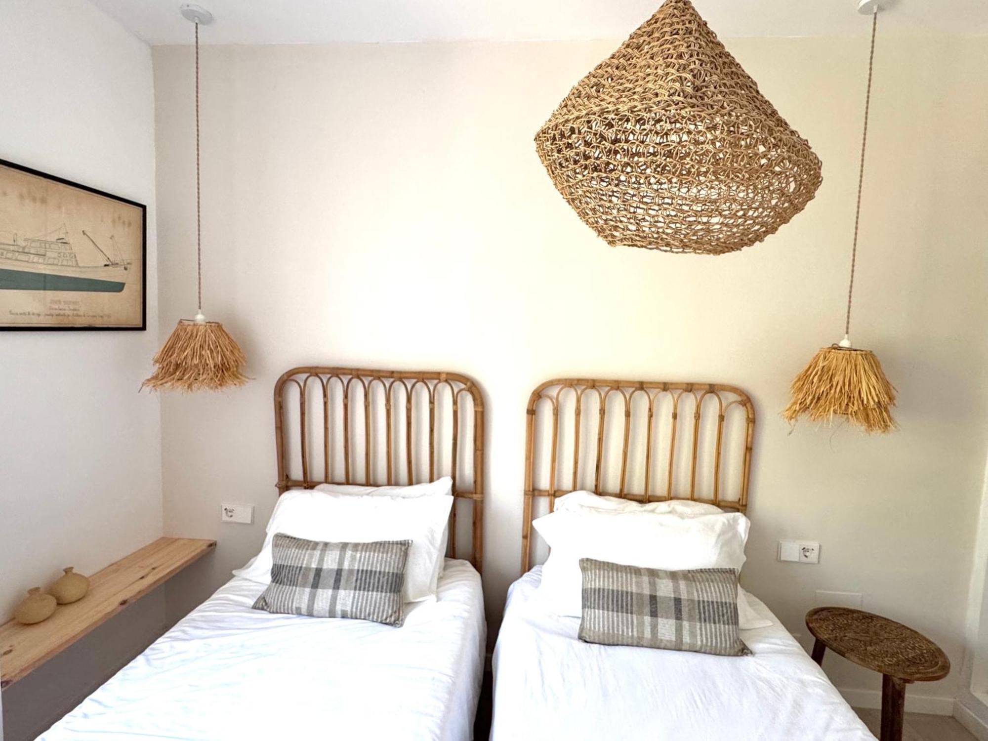 Appartement Es Pujols proche plage, vue mer Extérieur photo